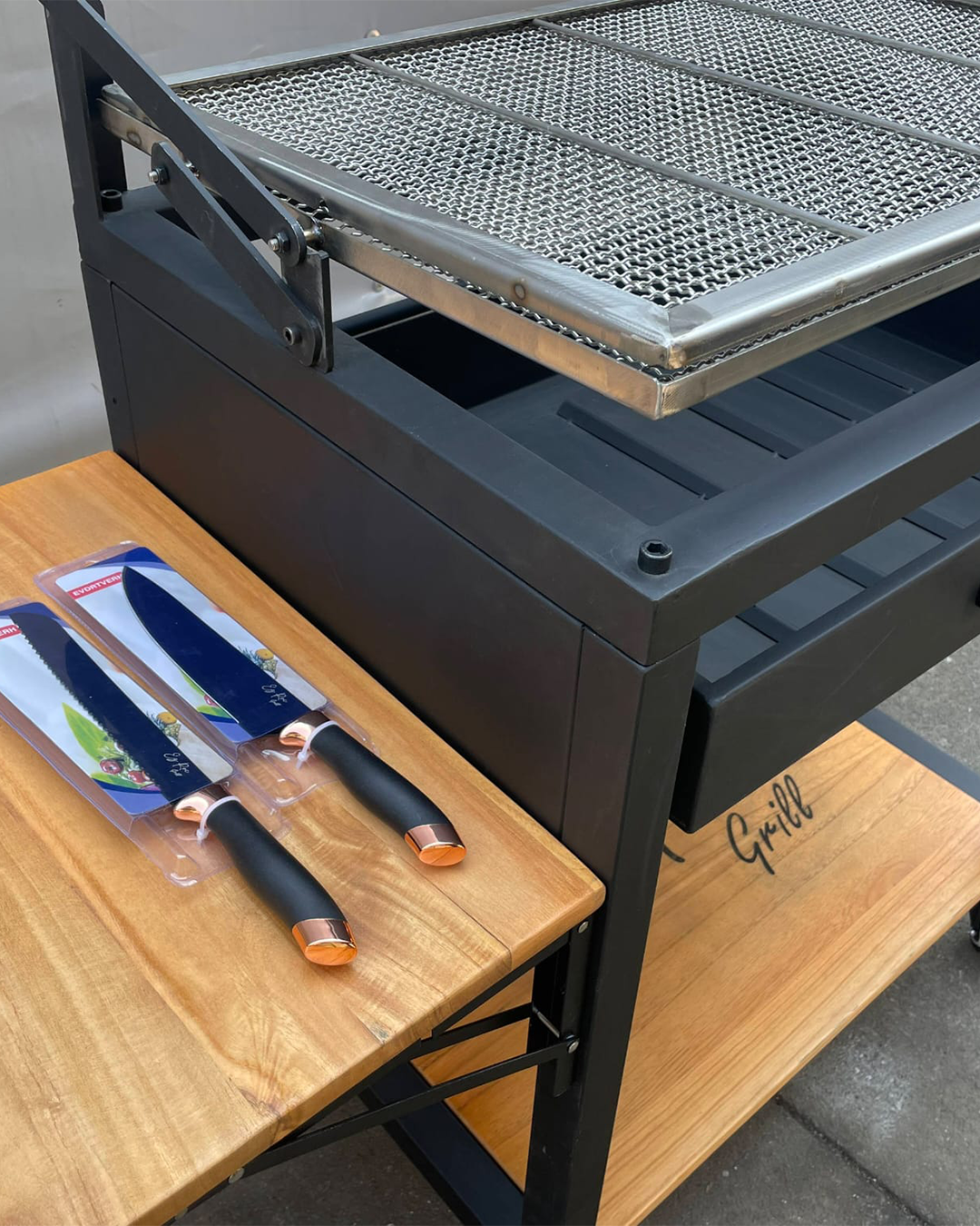 Ez Roc Grill – Essential